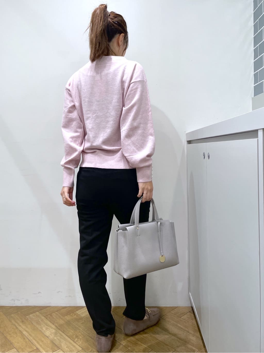 Junさんの「index｜ウォームストレッチテーパードパンツ【洗濯機OK／防シワ／吸湿発熱】《XS～3L》」を使ったコーディネート