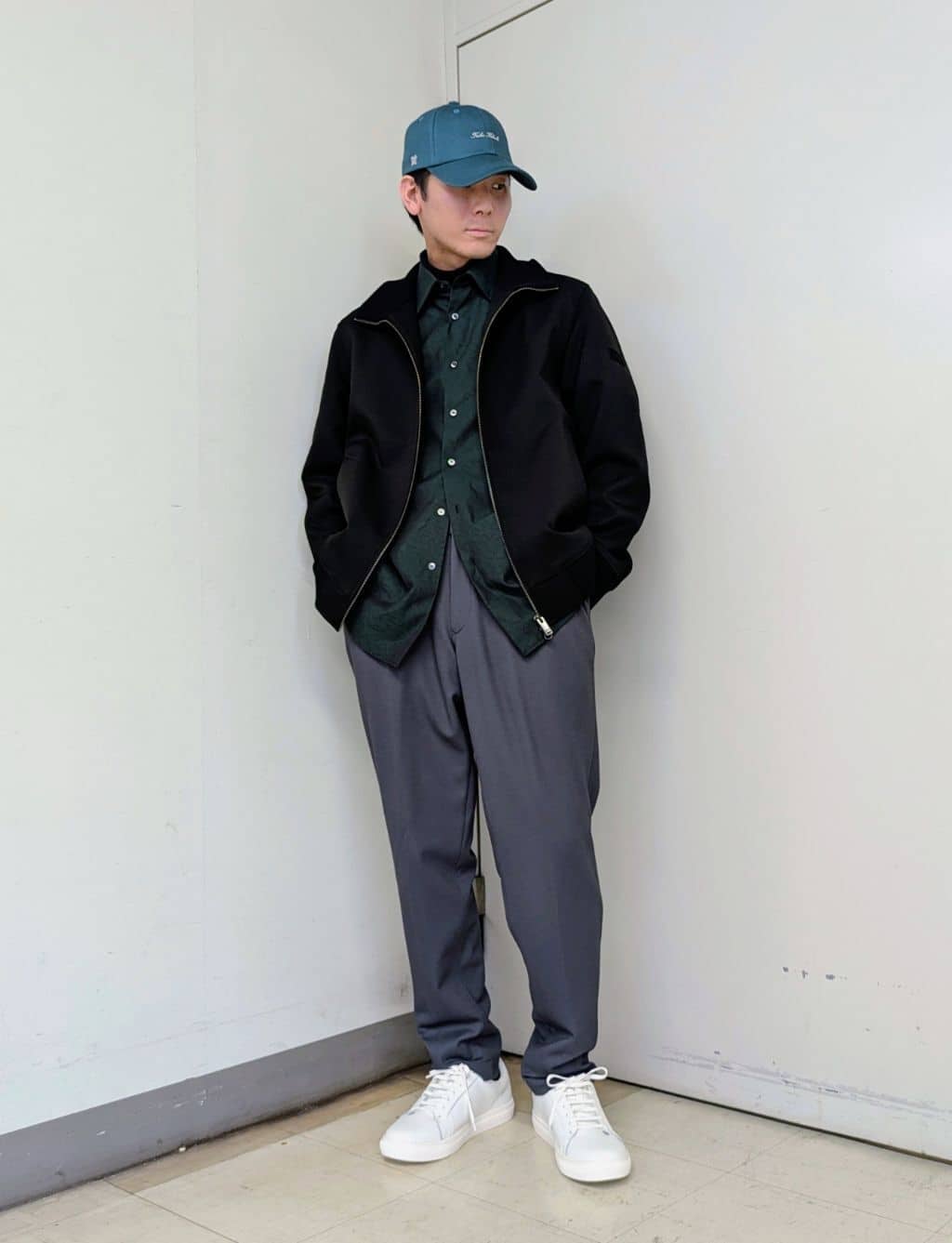 ryoさんの「TAKEO KIKUCHI｜【JUST ONE LAYER】ダウンファブリック ジップアップ リブ ブルゾン」を使ったコーディネート