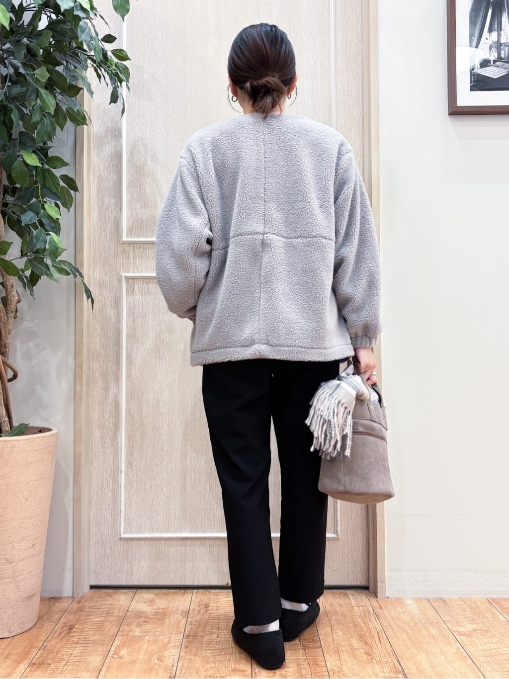 なみさんの「SHOO･LA･RUE｜【高レビュー/洗濯機可/SS-LL】あったか裏起毛 のびのびストレッチ テーパードパンツ」を使ったコーディネート