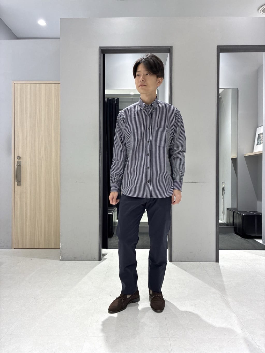 わいずみさんの「TAKEO KIKUCHI｜【ウールカシミヤブレンド】ビーバー調 スタンドカラー コート」を使ったコーディネート