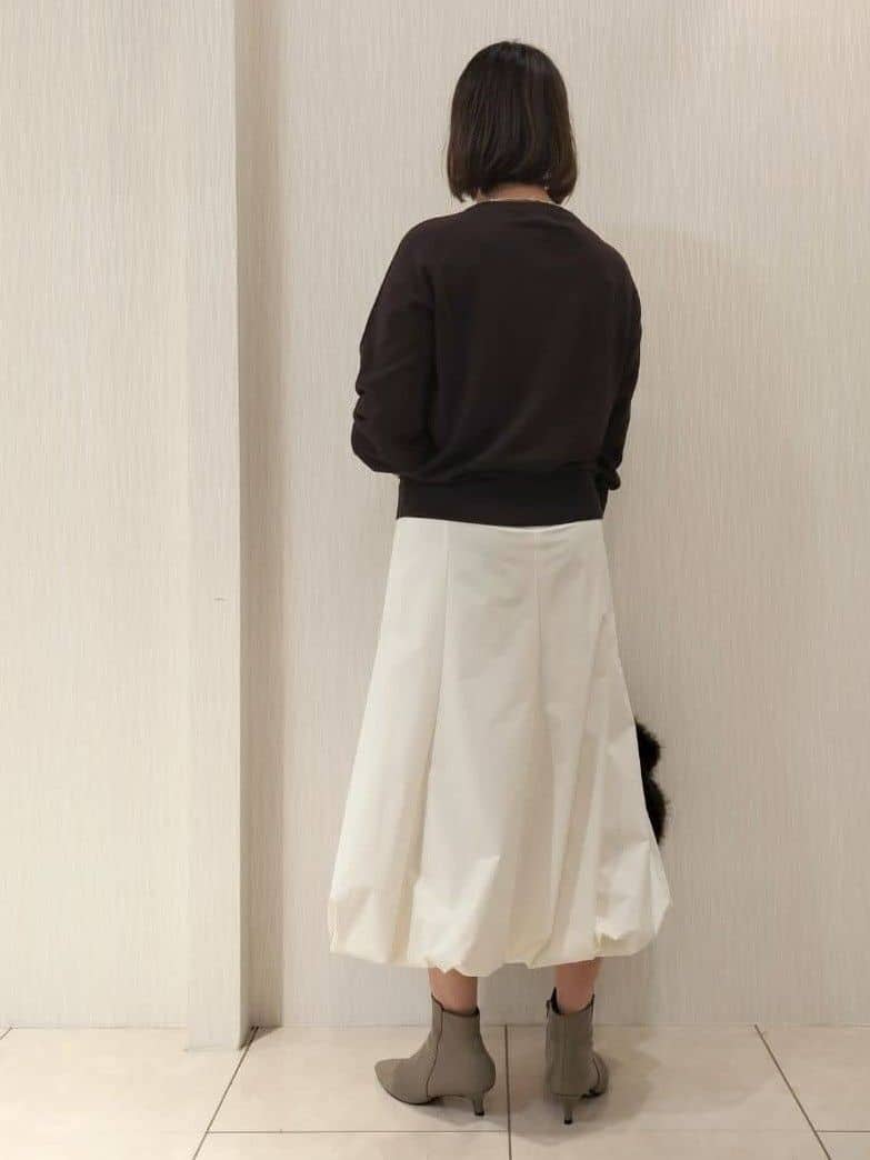 naokoさんの「UNTITLED｜【8色展開／コンパクト丈】レーヨン混 コクーンニット」を使ったコーディネート