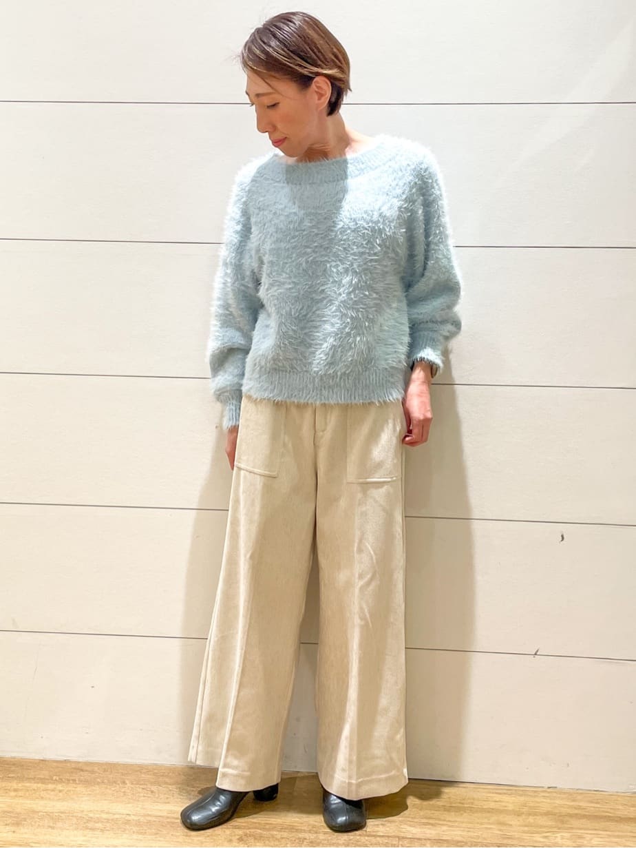 Ryoさんの「THE SHOP TK｜着るたびときめく ふんわりフェザーシャギーニット」を使ったコーディネート