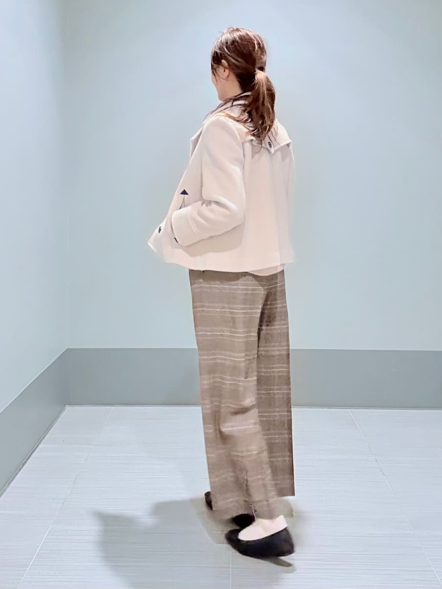 Yamaさんの「DRESSTERIOR｜アルパカブレンドVネックニット」を使ったコーディネート