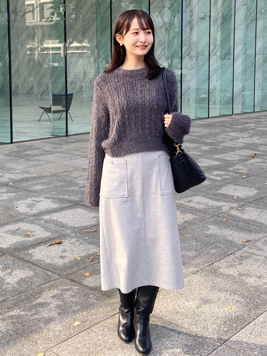 みさかさんの「index｜透かし編みショートフェザーニット【洗濯機OK】」を使ったコーディネート