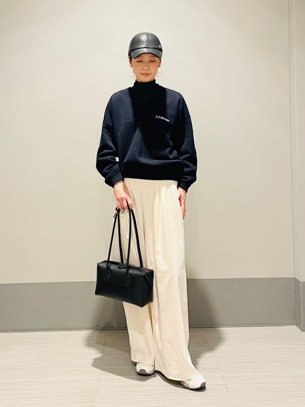 Annさんの「DRESSTERIOR｜【シアー素材】シアータートルトップス」を使ったコーディネート