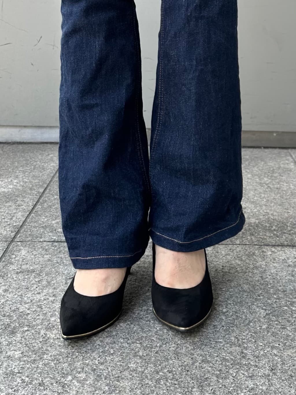 あずみさんの「ESPERANZA｜◆【晴雨兼用/12時間パンプス】約8.5cm　歩きやすくて疲れにくい」を使ったコーディネート