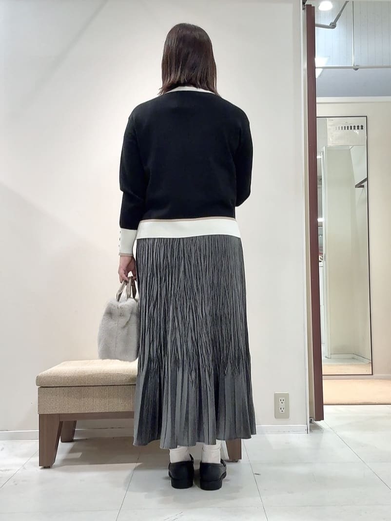 YUIさんの「UNTITLED｜【アンサンブル可/ジャケット風】ウールミラノリブカーディガン」を使ったコーディネート