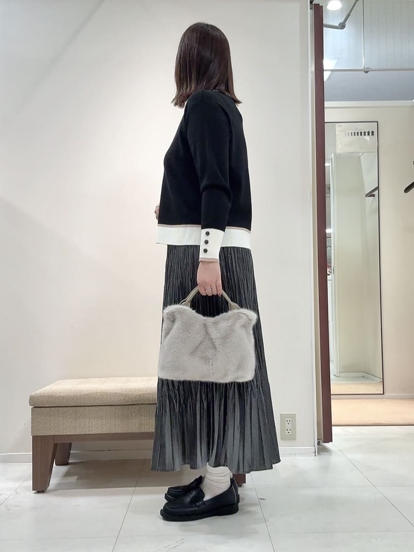 YUIさんの「UNTITLED｜【アンサンブル可/ジャケット風】ウールミラノリブカーディガン」を使ったコーディネート