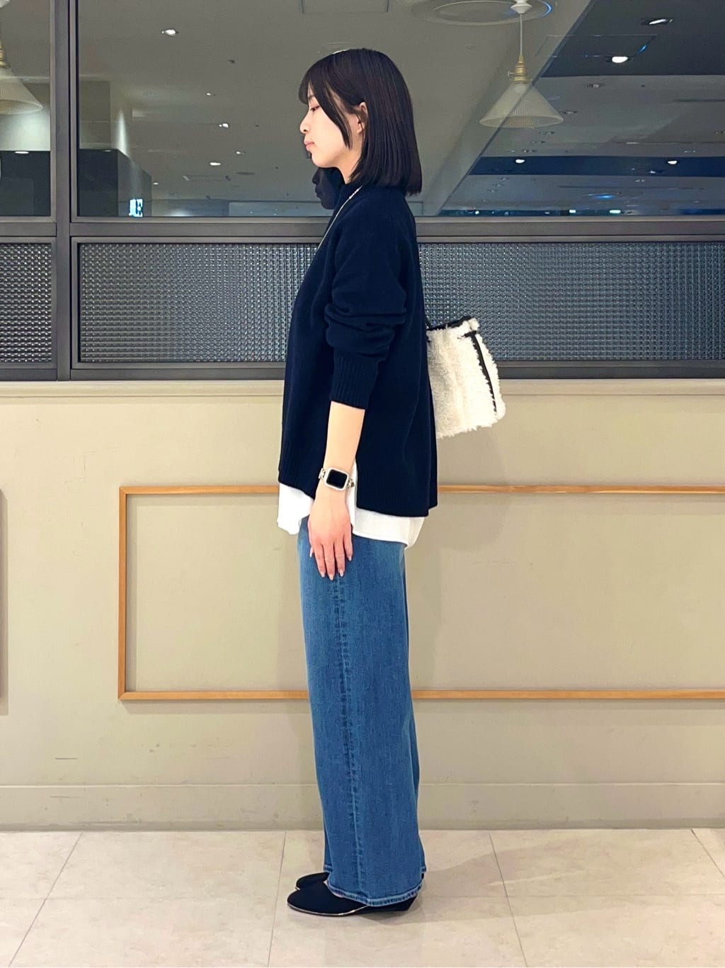 kumiさんの「INDIVI｜【冬ニット人気NO．1！／カシミヤ混】ミドルゲージハイネックニット」を使ったコーディネート