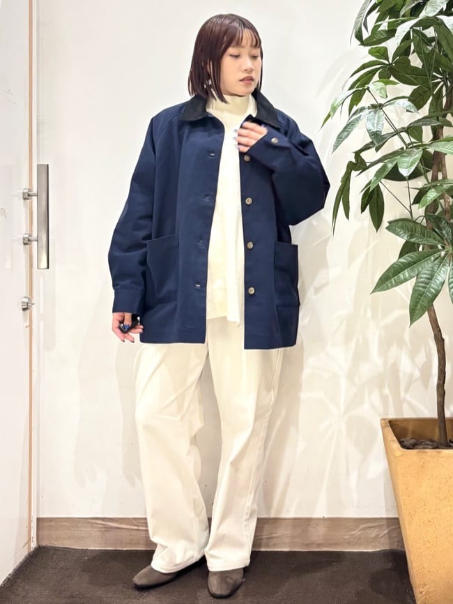 TOWAさんの「SHOO･LA･RUE｜【S-LL】オーバーシルエットでこなれ感 襟コール カバーオール」を使ったコーディネート