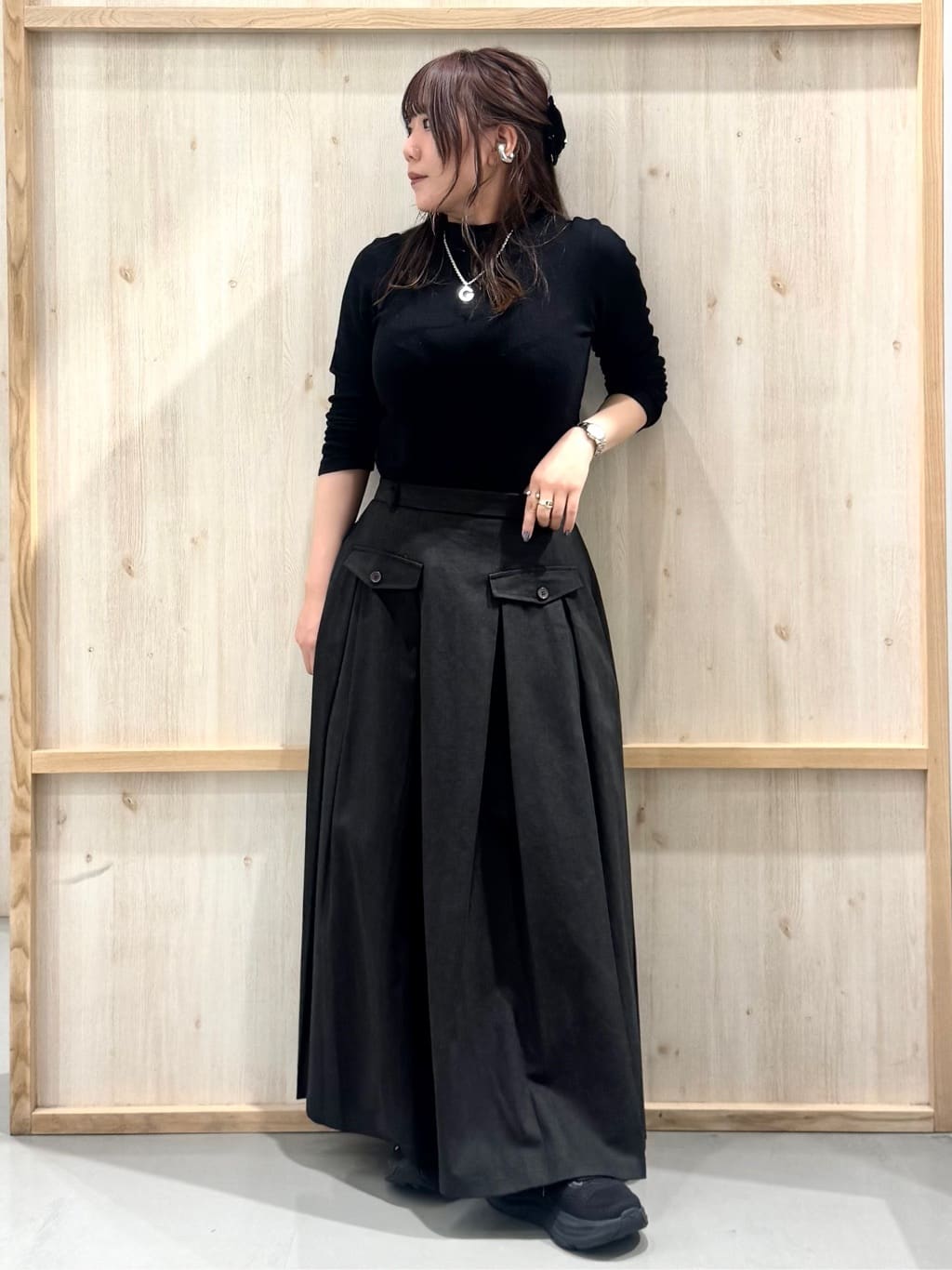 nanaさんの「THE SHOP TK｜【ふわふわあったか】フェザーカーディガン」を使ったコーディネート