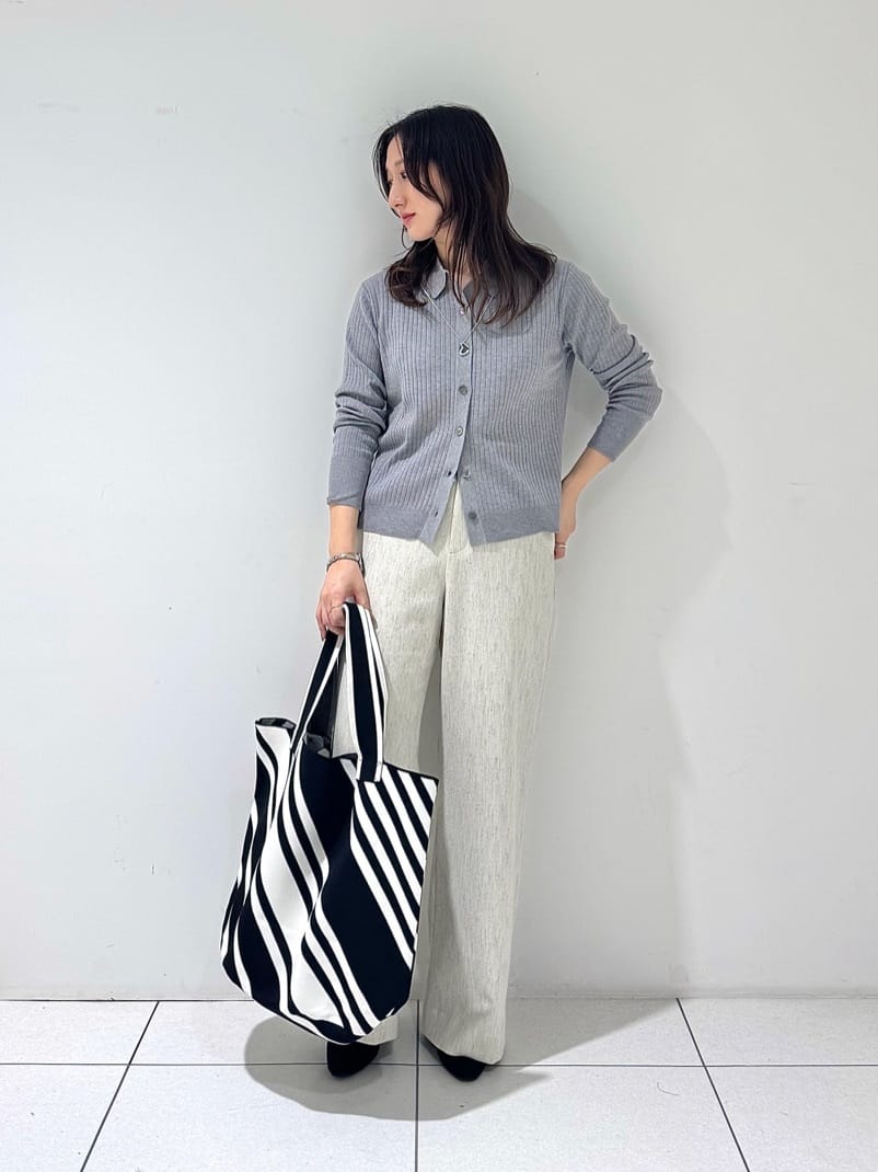 そんさんの「INDIVI｜【トレンド】衿付きワイドリブニット」を使ったコーディネート