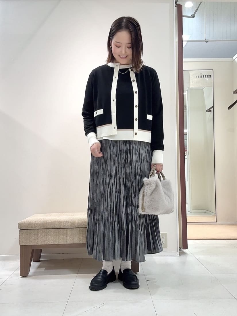 YUIさんの「UNTITLED｜【アンサンブル可/ジャケット風】ウールミラノリブカーディガン」を使ったコーディネート