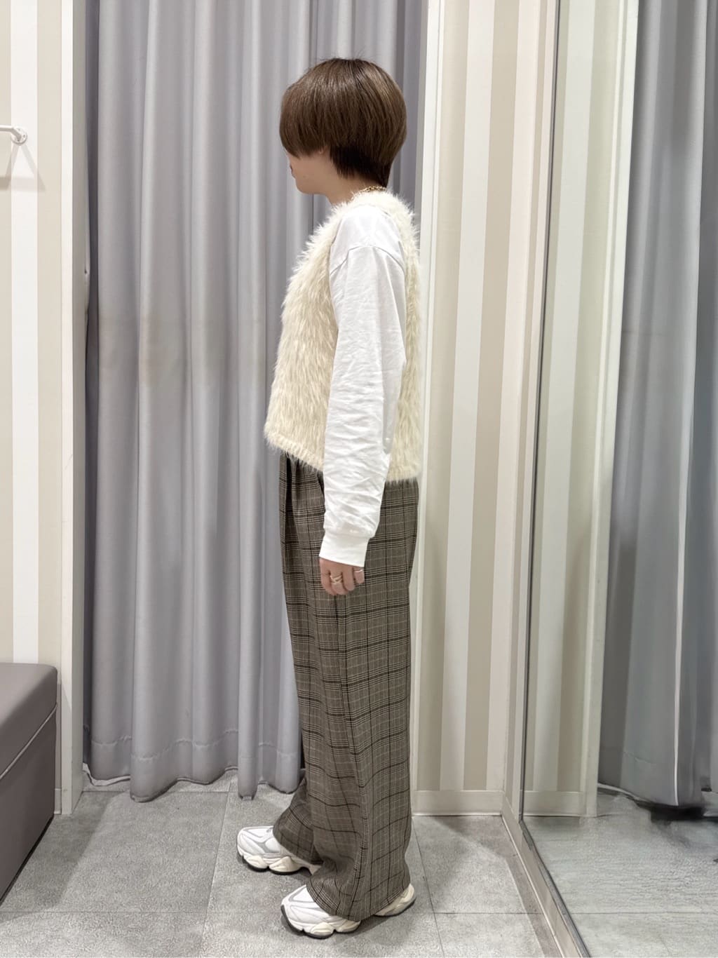 RA★SEさんの「SHOO･LA･RUE｜【高レビュー/2点セット】着るだけでコーデが決まる フェザーニットベスト&times;リブニット」を使ったコーディネート