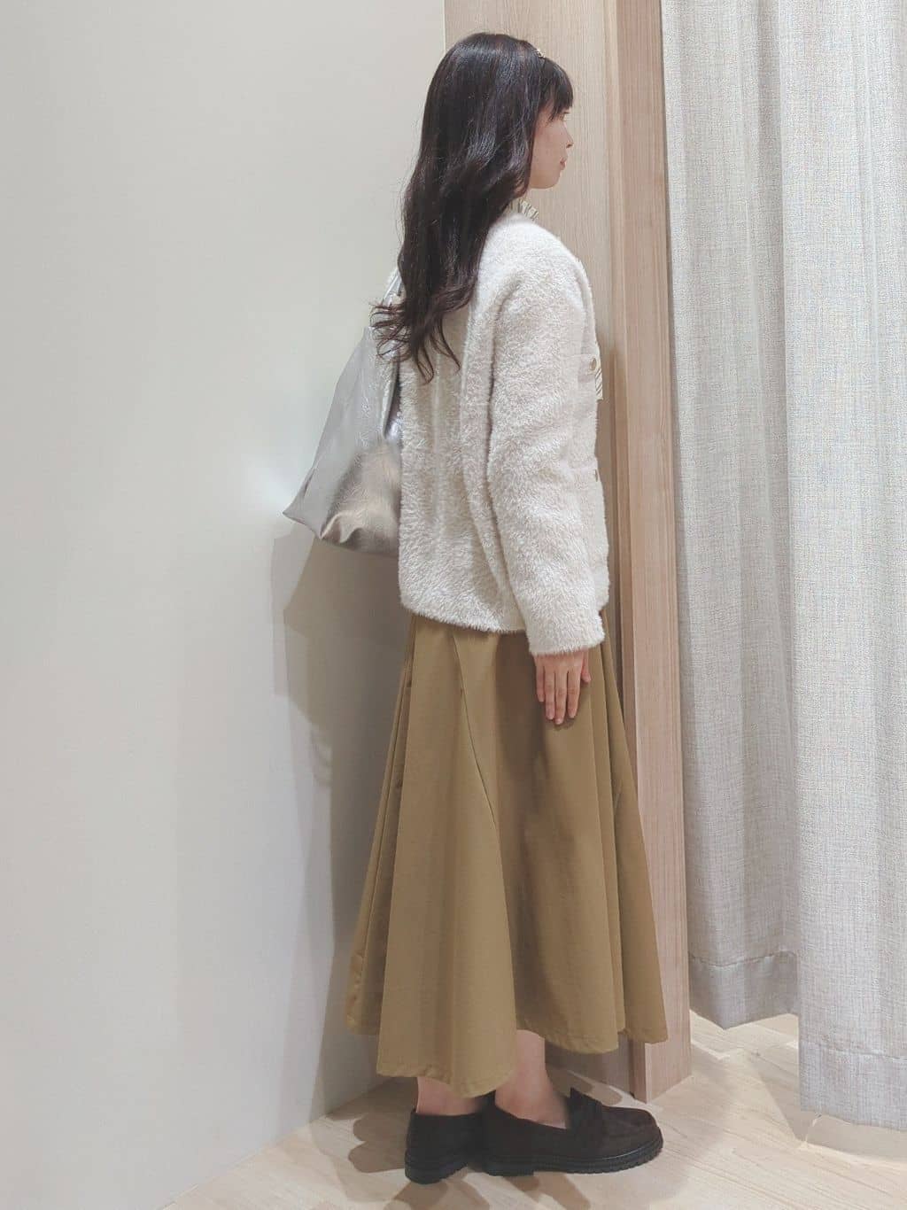 Yuiさんの「grove｜フリルカラーリボンブラウス」を使ったコーディネート