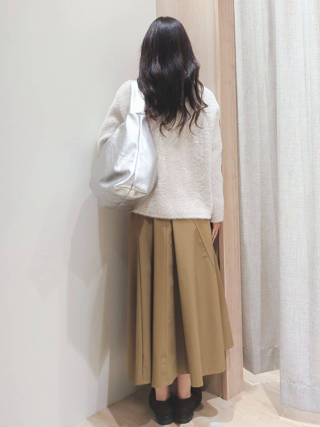 Yuiさんの「grove｜フリルカラーリボンブラウス」を使ったコーディネート