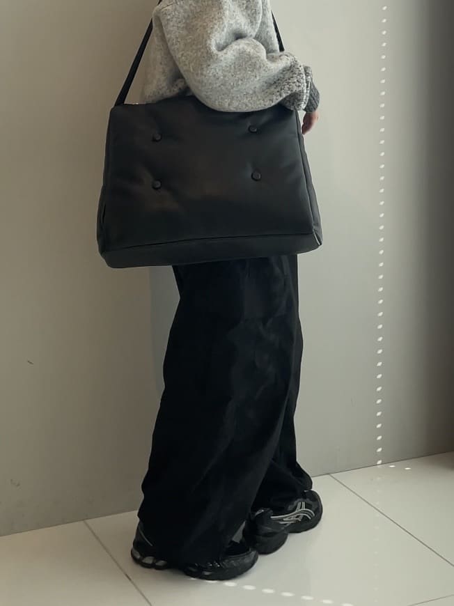 abeさんの「tk.TAKEO KIKUCHI｜バギーバレルカーゴパンツ」を使ったコーディネート