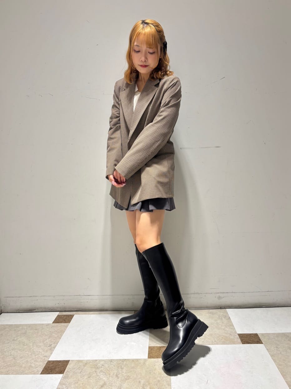 せらら⭐️さんの「ESPERANZA｜【晴雨兼用】トラックソールロングブーツ」を使ったコーディネート