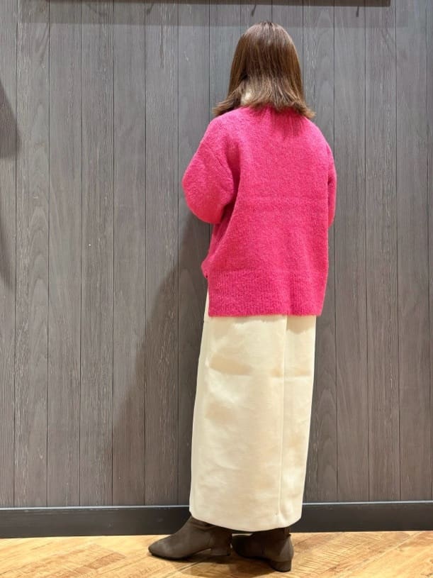 meiさんの「SHOO･LA･RUE｜【S-LL/あったか】すらりときれい見え ベイカー風ナロースカート」を使ったコーディネート