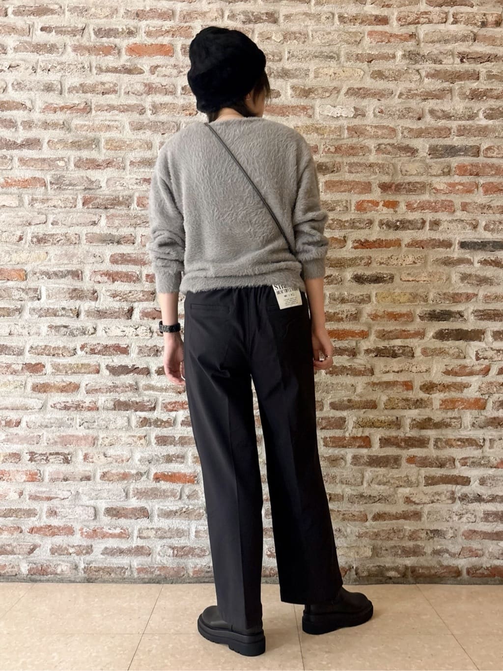 しばさんの「THE SHOP TK｜【華やかで柔らか】ふわふわフェザーニット/洗える・前後2WAY」を使ったコーディネート