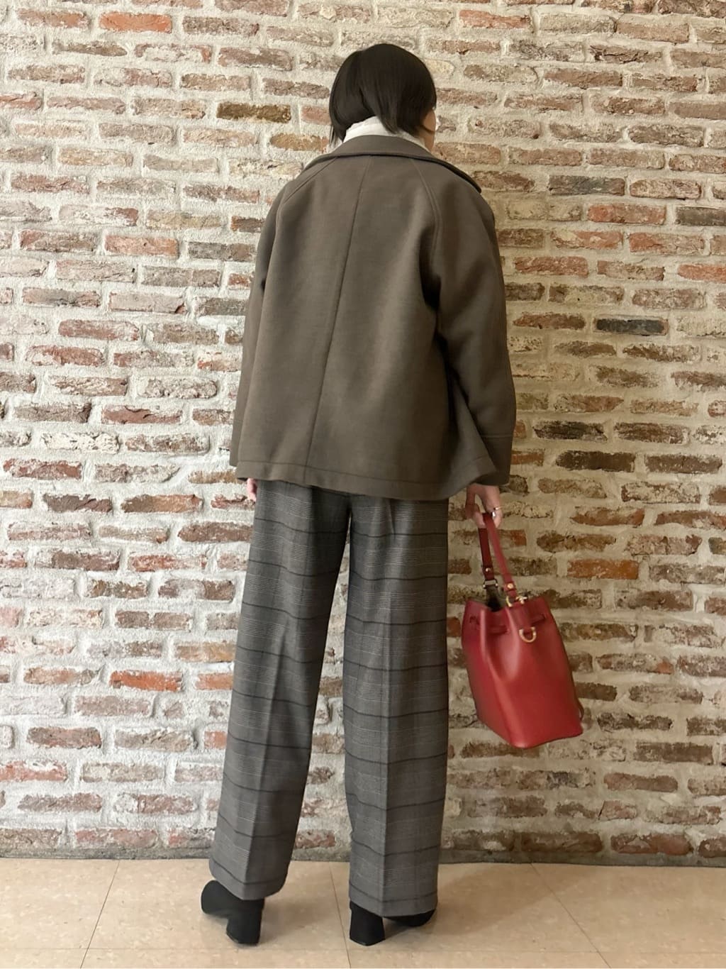 しばさんの「THE SHOP TK｜【華やかで柔らか】ふわふわフェザーニット/洗える・前後2WAY」を使ったコーディネート