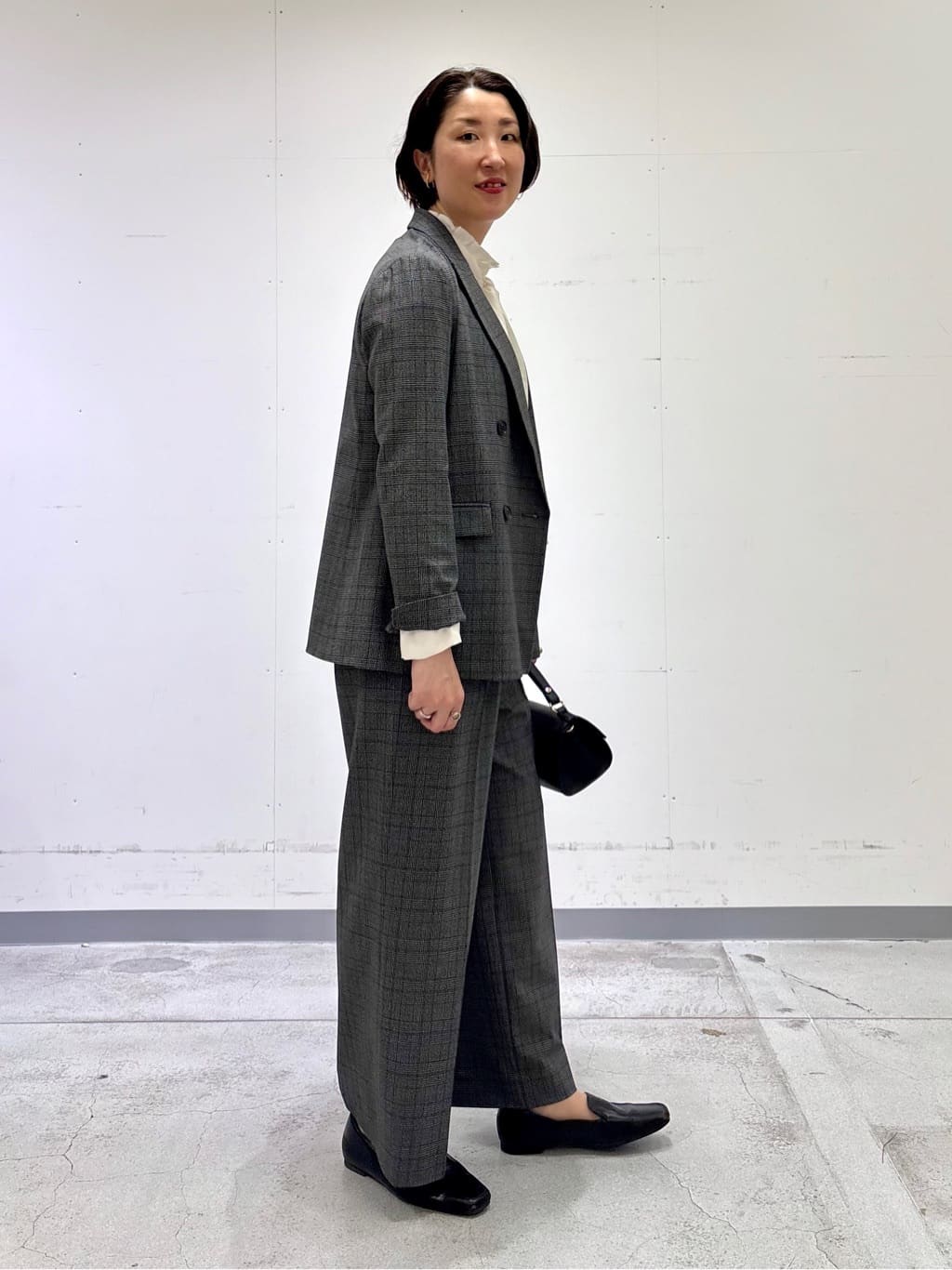 yuriさんの「INDIVI｜ジオメプリントボウタイブラウス」を使ったコーディネート
