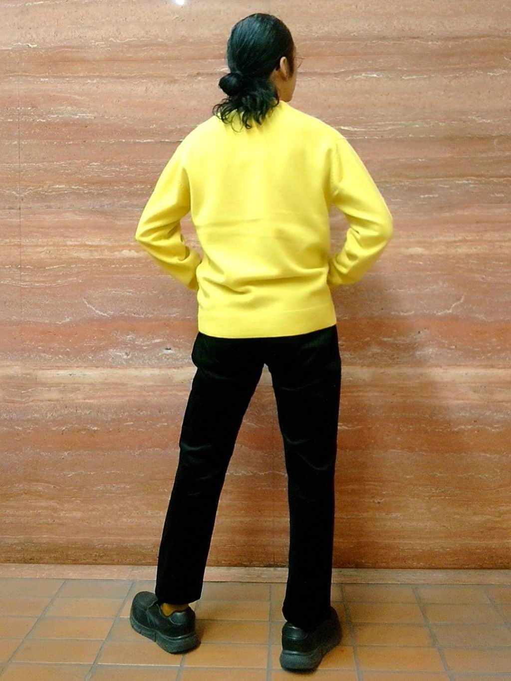 かしげるさんの「TAKEO KIKUCHI｜【Air Palette Knit】ワンポイント カラーニット プルオーバー」を使ったコーディネート