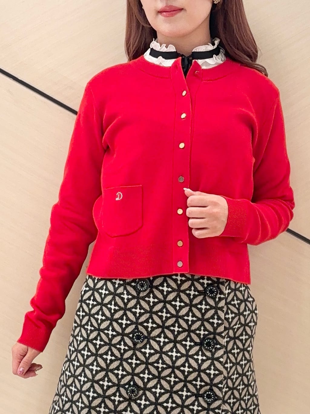 Rinaさんの「DRESSTERIOR｜◆オーバーラップジャカードミニスカート」を使ったコーディネート