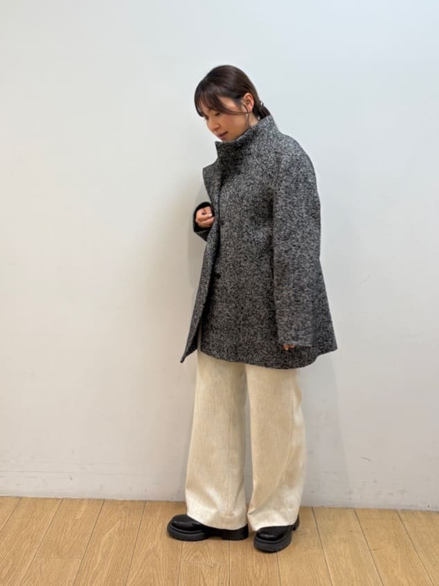 maiさんの「INDIVI｜【日本製／ミドル丈】スタンドカラーミドルコート」を使ったコーディネート