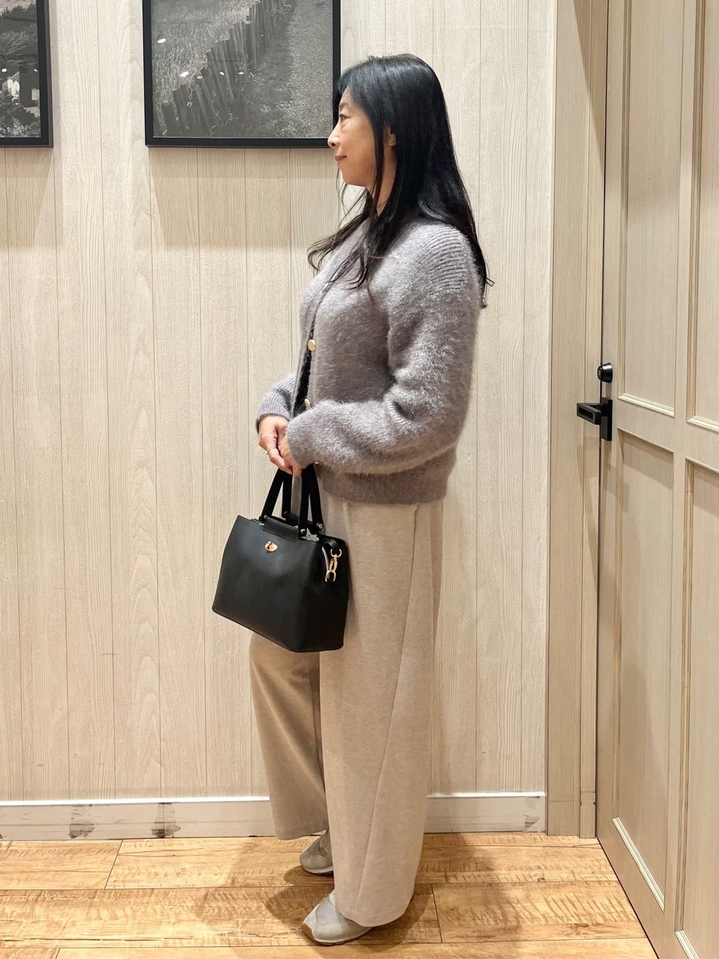 youさんの「SHOO･LA･RUE｜【S-LL】美しく見せる ボートネックロンT」を使ったコーディネート