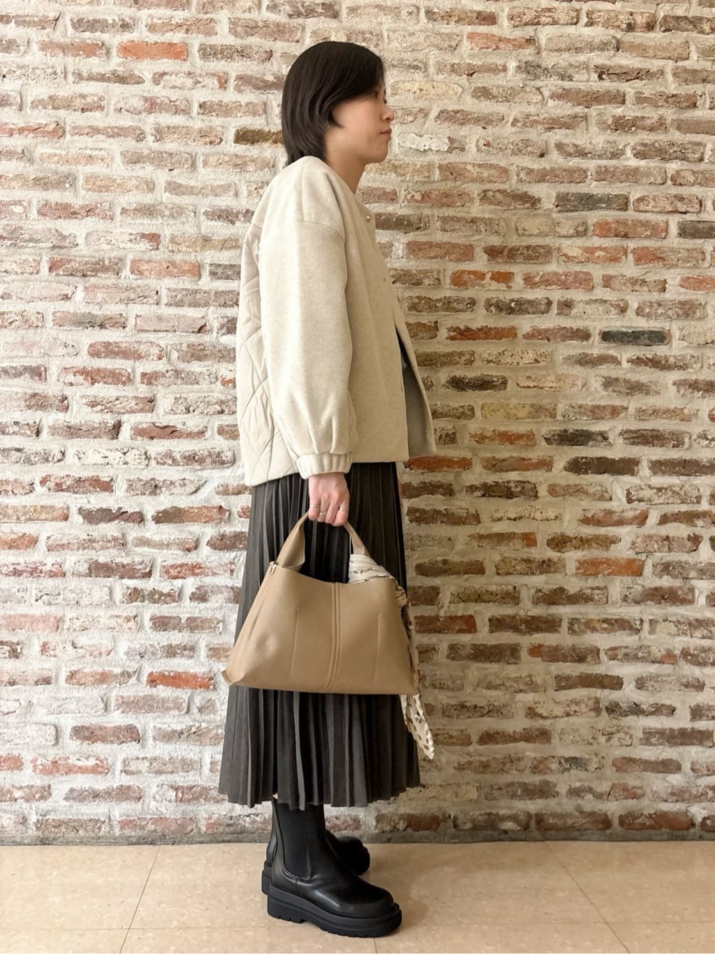 しばさんの「THE SHOP TK｜前後で印象が変わる ドッキングノーカラージャケット」を使ったコーディネート