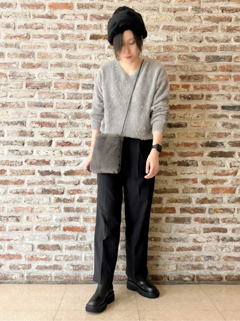 しばさんの「THE SHOP TK｜【華やかで柔らか】ふわふわフェザーニット/洗える・前後2WAY」を使ったコーディネート