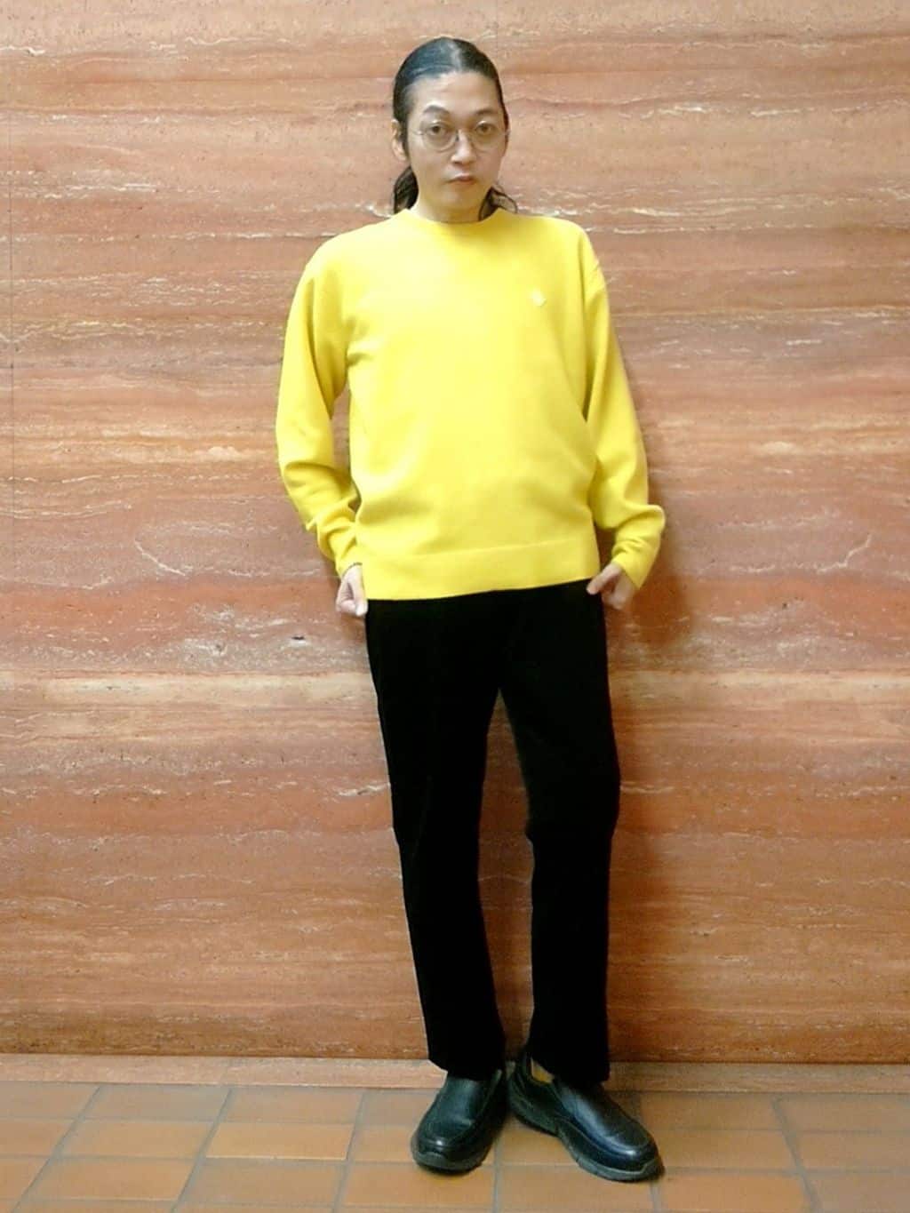 かしげるさんの「TAKEO KIKUCHI｜【Air Palette Knit】ワンポイント カラーニット プルオーバー」を使ったコーディネート