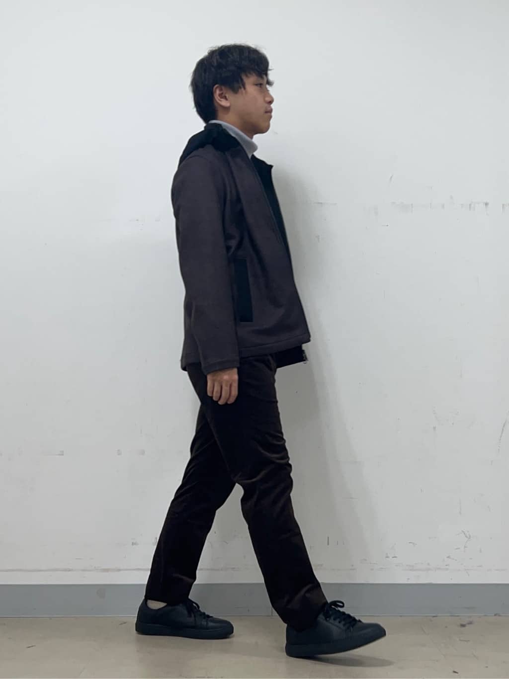 Hiroさんの「TAKEO KIKUCHI｜【JUST ONE LAYER】ダウンファブリック ジップアップ フード ブルゾン」を使ったコーディネート