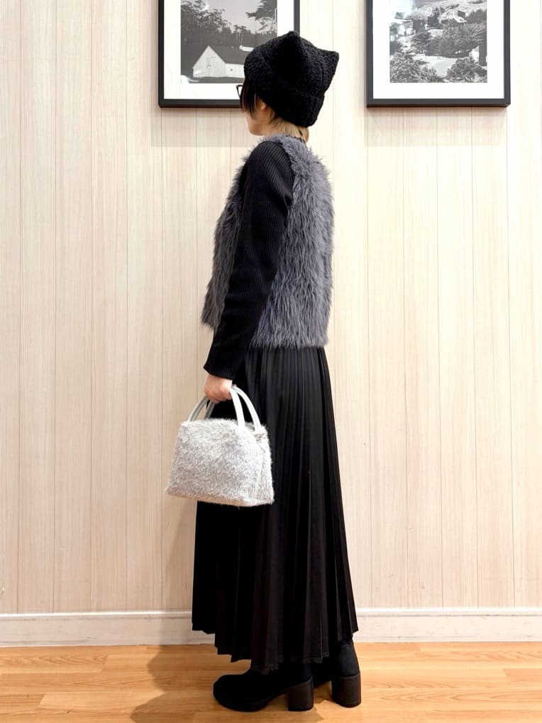 ユ（yu）さんの「SHOO･LA･RUE｜」を使ったコーディネート