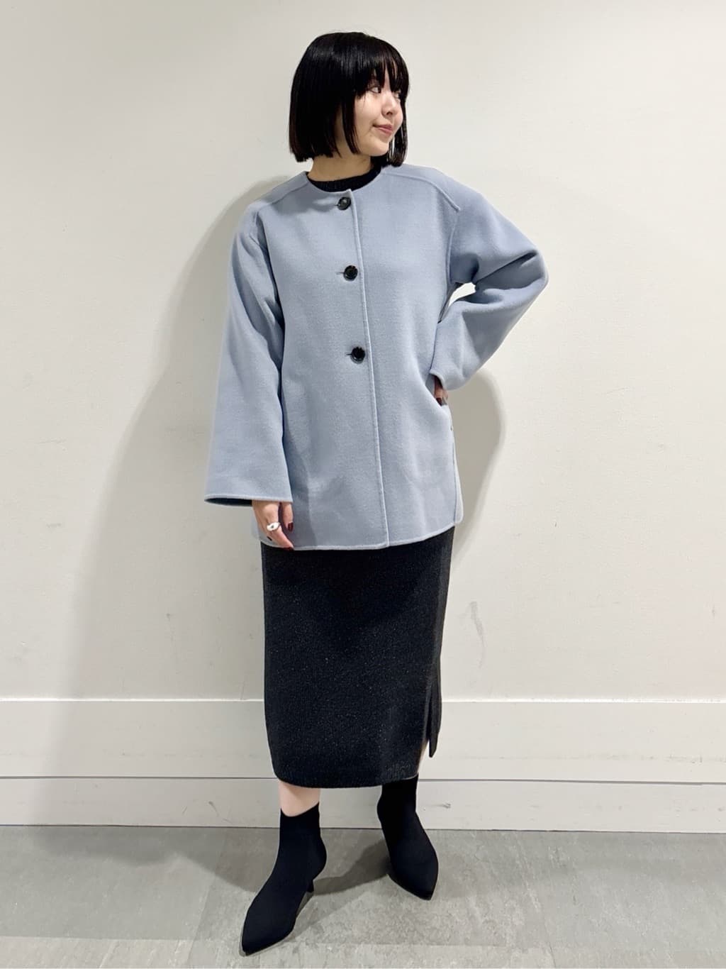 モエカさんの「UNTITLED｜【ミディ丈/軽やか】セミラグランリバー コート」を使ったコーディネート