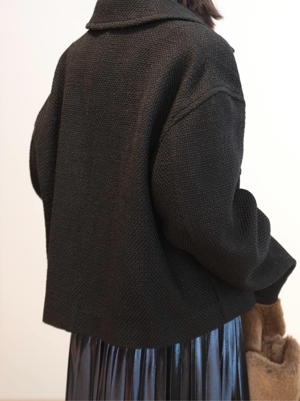 Kishimotoさんの「DRESSTERIOR｜◆エンブレムショートブルゾン」を使ったコーディネート