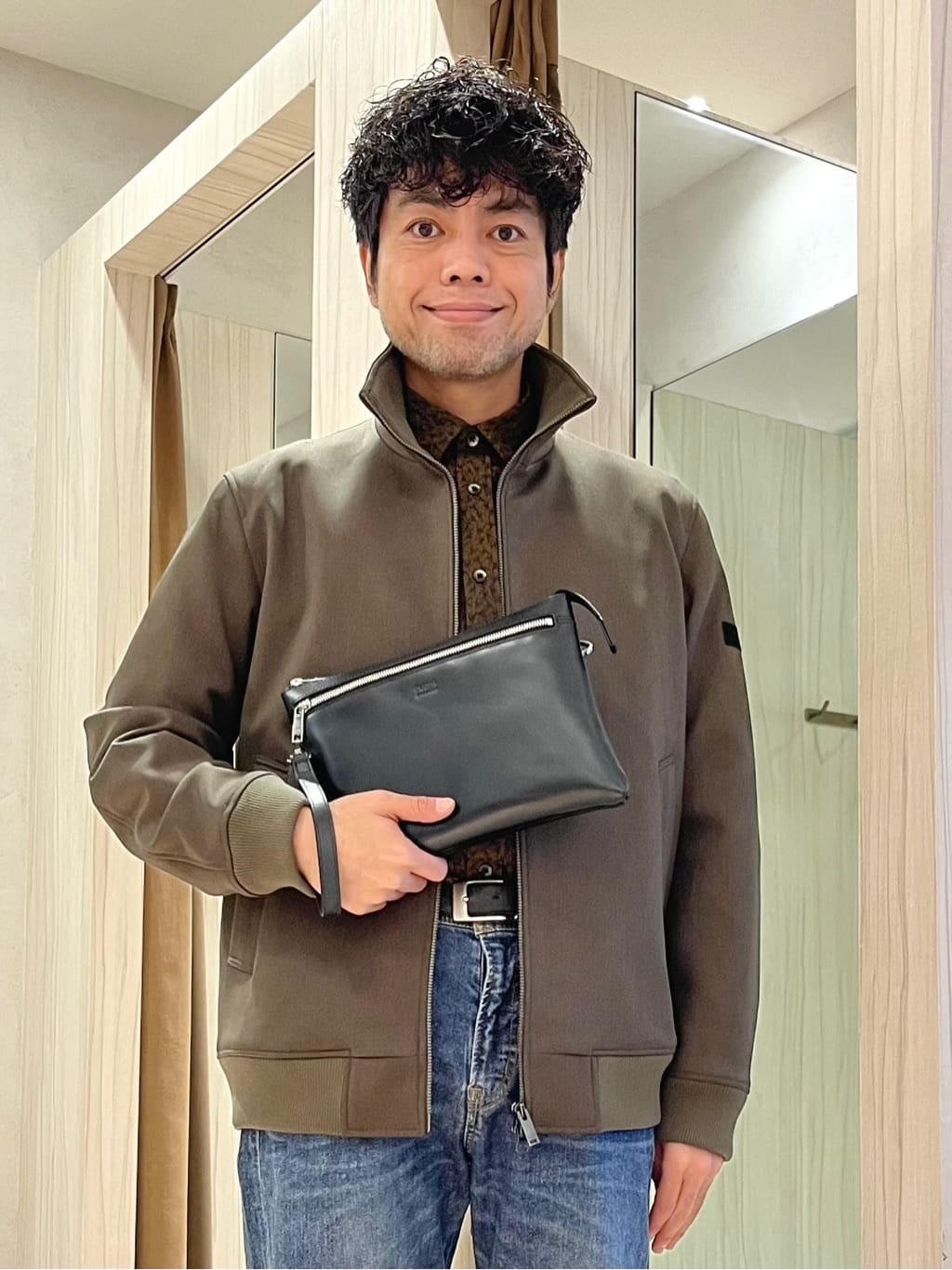 URAさんの「TAKEO KIKUCHI｜【Made in JAPAN】播州織 ドビー千鳥シャツ」を使ったコーディネート