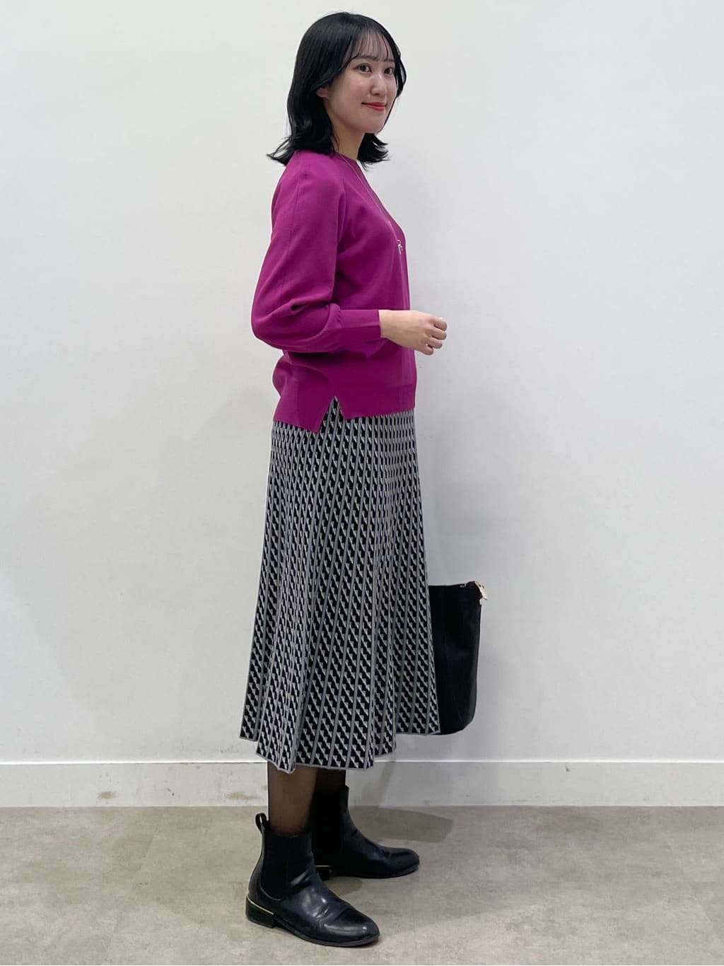 yukariさんの「Reflect｜【ゆったり着られる◎】ラグランスリーブニット」を使ったコーディネート