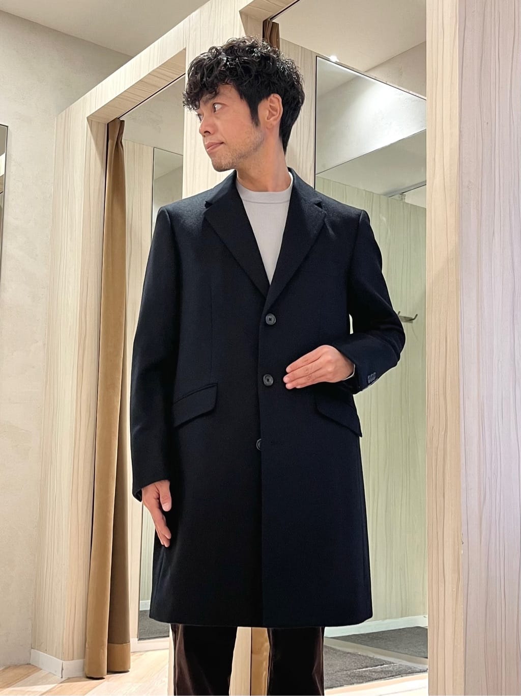 URAさんの「TAKEO KIKUCHI｜カシミヤブレンド ビーバー調チェスターコート」を使ったコーディネート