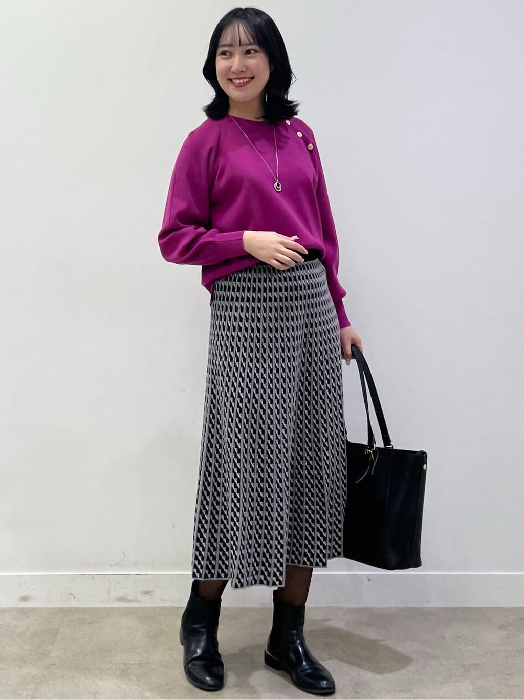 yukariさんの「Reflect｜【ゆったり着られる◎】ラグランスリーブニット」を使ったコーディネート