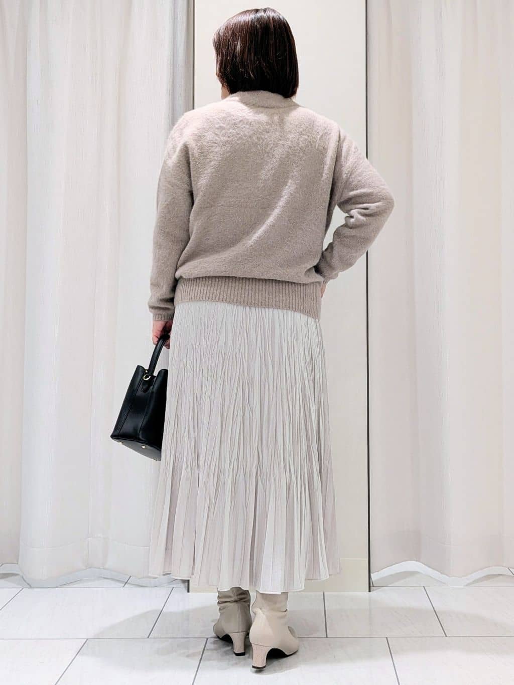 Onumaさんの「UNTITLED｜【大人な品格/ふわふわニット】フォックスカシミヤ コクーンニット」を使ったコーディネート