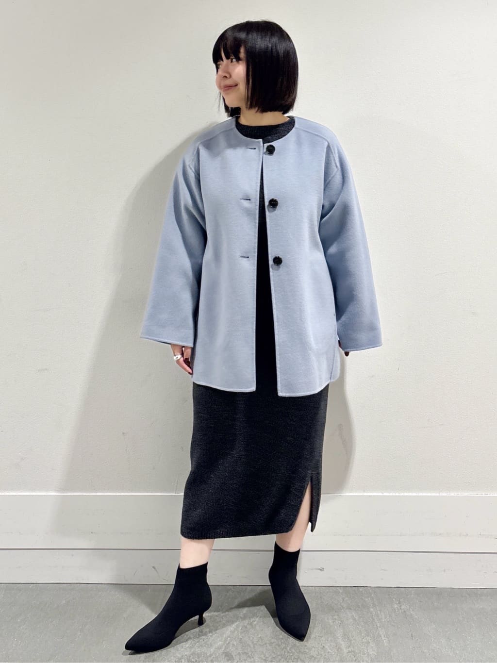 モエカさんの「UNTITLED｜【ミディ丈/軽やか】セミラグランリバー コート」を使ったコーディネート