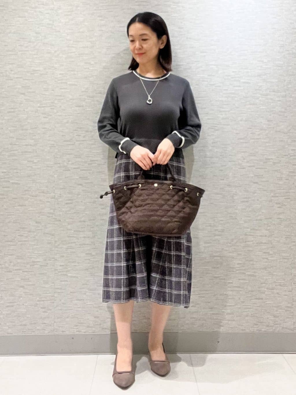 marikoさんの「Reflect｜【コートインでもすっきり◎】チェック柄ニットドッキングワンピース」を使ったコーディネート