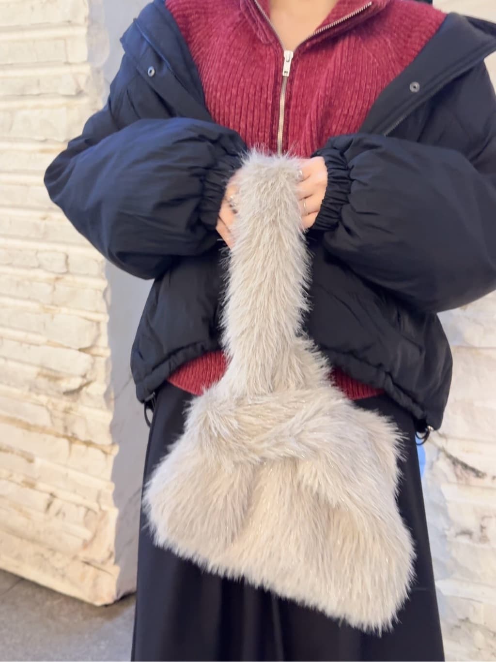 𝐜𝐡𝐢𝐤𝐚さんの「SHOO･LA･RUE｜【撥水/あったか】たっぷり着られる 中綿モンスターショートコート」を使ったコーディネート