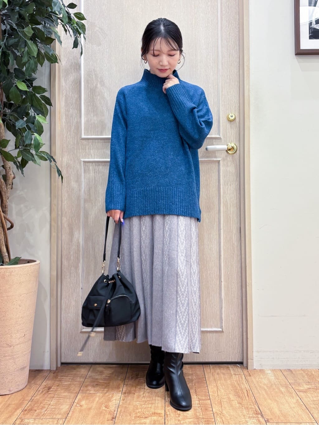 なみさんの「SHOO･LA･RUE｜【S-LL】ゆるシルエットな メランジタートルニット」を使ったコーディネート
