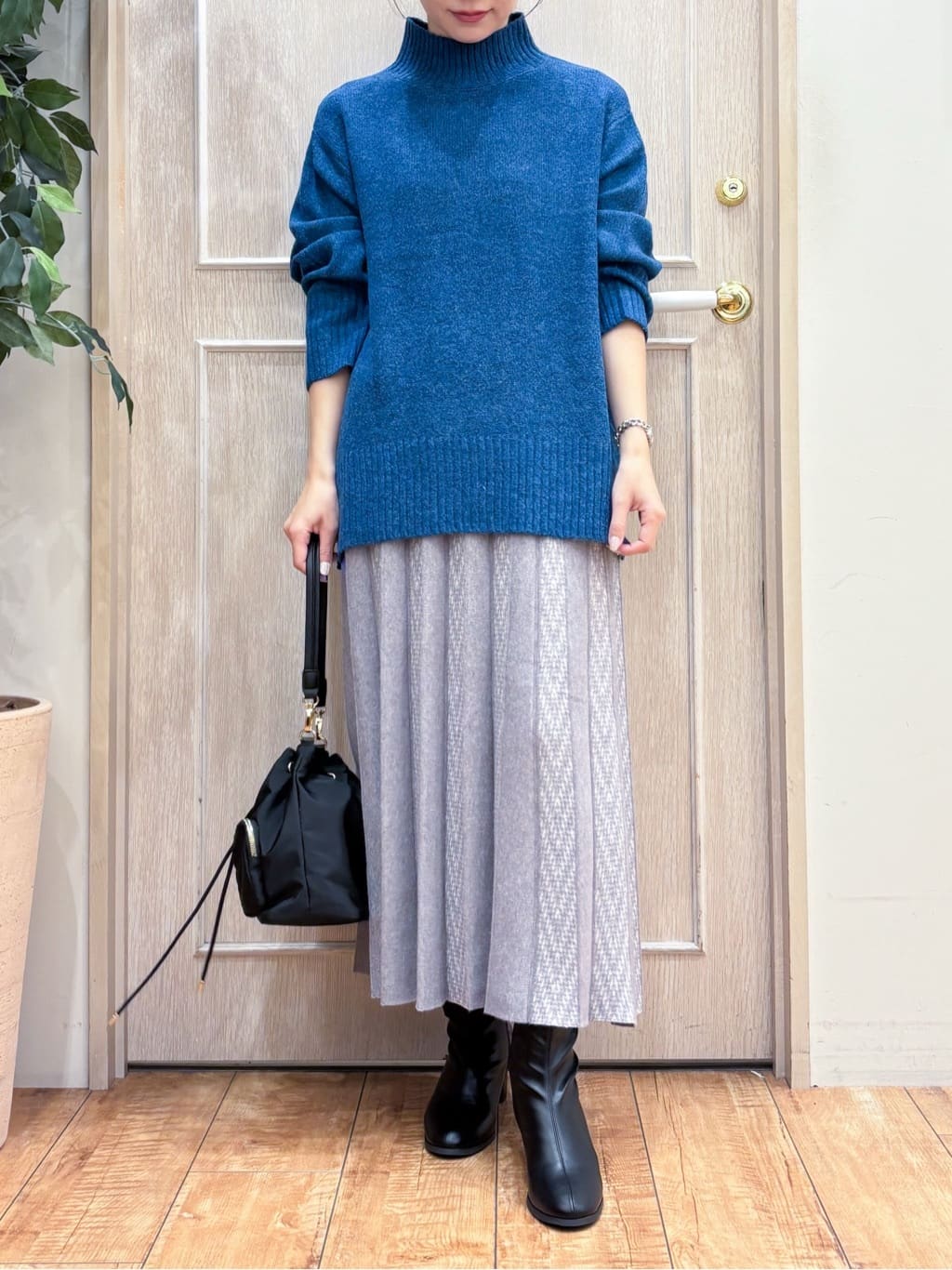なみさんの「SHOO･LA･RUE｜【S-LL】ゆるシルエットな メランジタートルニット」を使ったコーディネート
