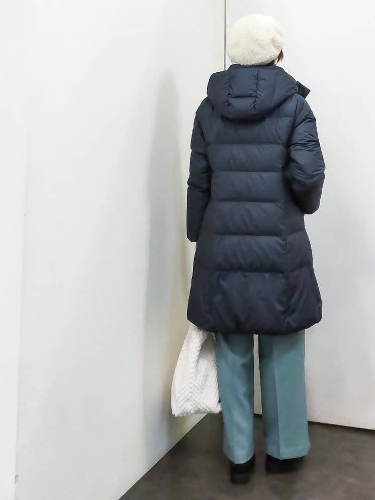 やまちゃんさんの「grove｜【名品アウター/800FP・多機能】つつまれダウンロング」を使ったコーディネート
