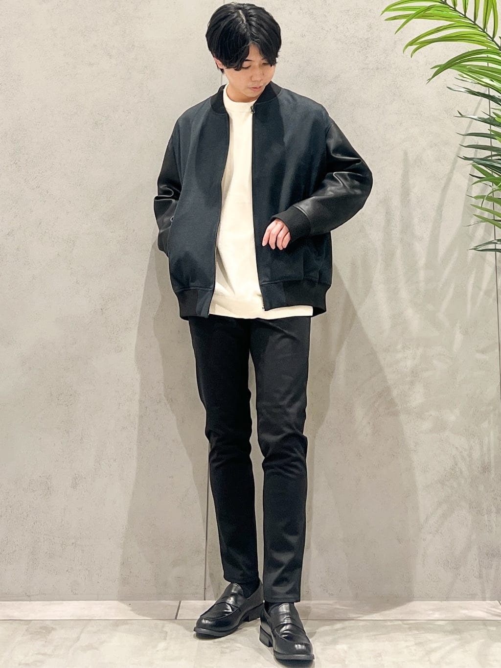 SHI-MAさんの「THE SHOP TK｜【1ランク上の大人カジュアルに】異素材コンビ リブブルゾン」を使ったコーディネート