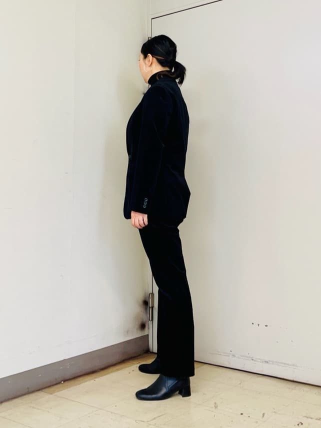 iwさんの「TAKEO KIKUCHI｜【Sサイズ～】ストレッチコーデュロイ ジャケット」を使ったコーディネート
